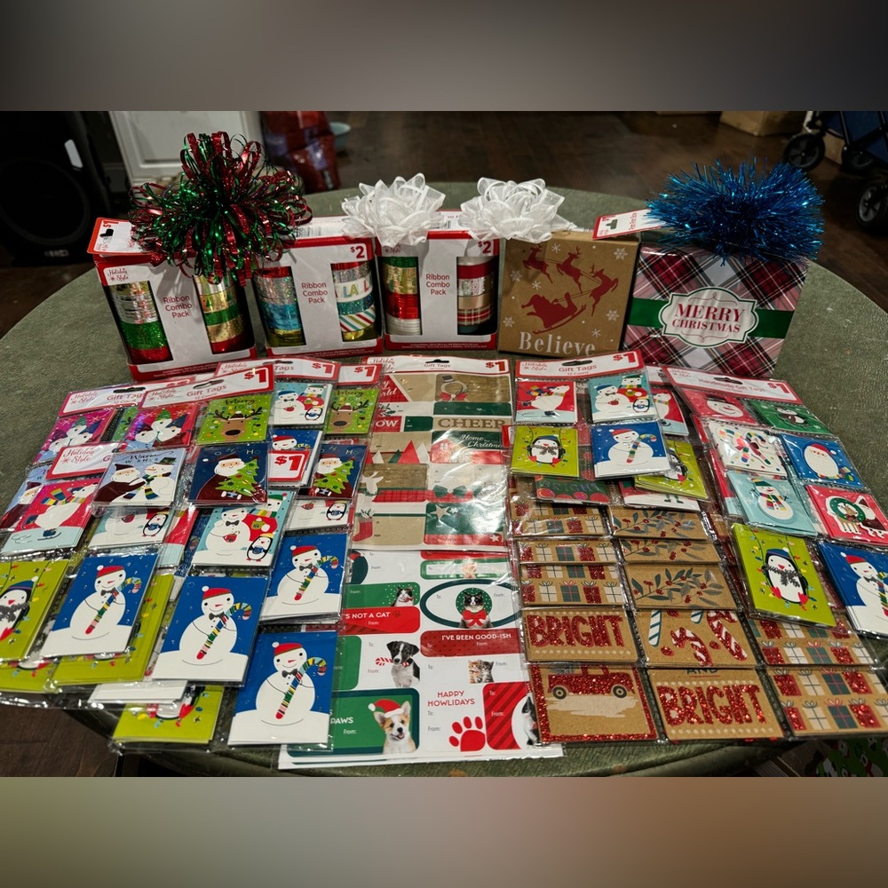 Lot Of Christmas Gift Tags, Boxes, Bows And Novelty Bags!